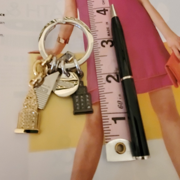 COACH - Picture 5 of 5